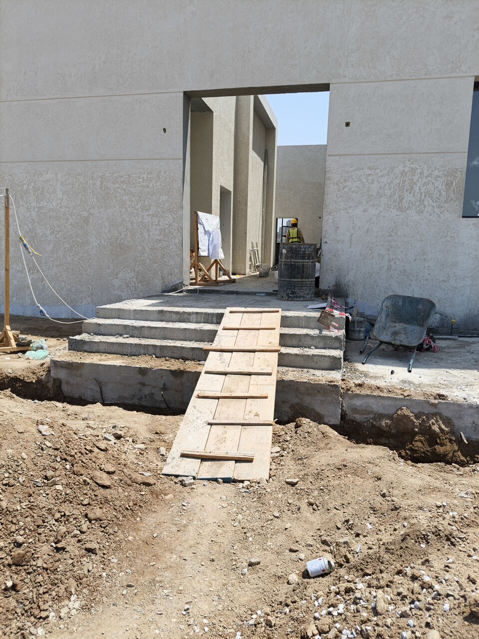 Jeddah, Jobs, Interlock Tails Moyallem & Labour