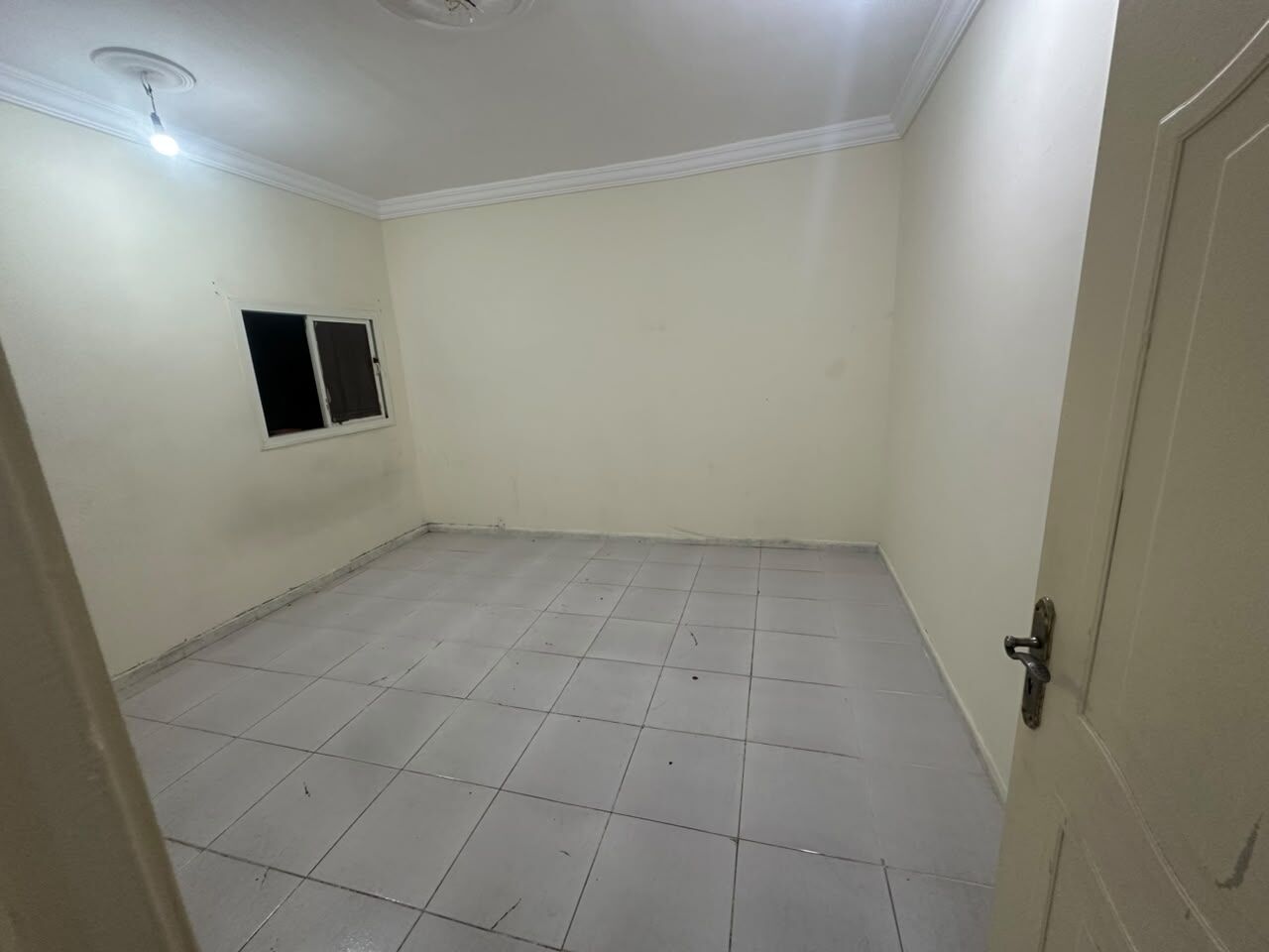 Al Aziziyah, Rooms for Rent, SAR 1000/month,  Room For Rent Bachelor Only