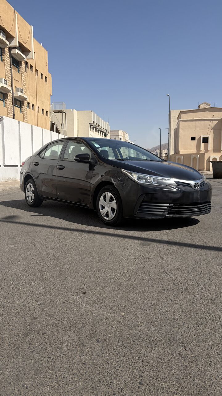 Jeddah, Vehicles, Cars & Trucks , SAR 41000,  Toyota Corolla,  2017,  Automatic,  301 KM,   XLI