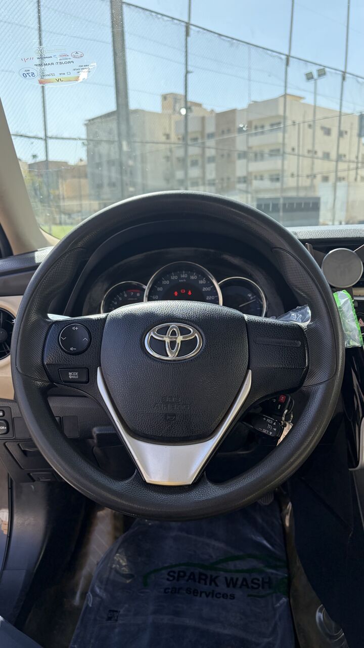 Jeddah, Vehicles, Cars & Trucks , SAR 41000,  Toyota Corolla,  2017,  Automatic,  301 KM,   XLI