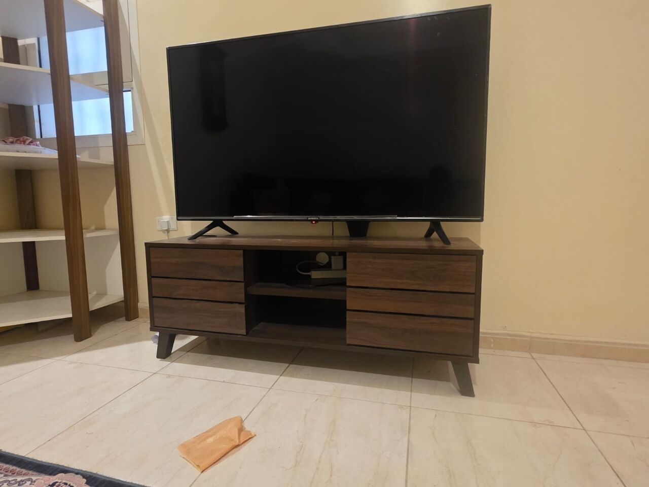 Jeddah, Household Items, Refrigerator/Cooking Range/TV Table/Dinning/Corner Table