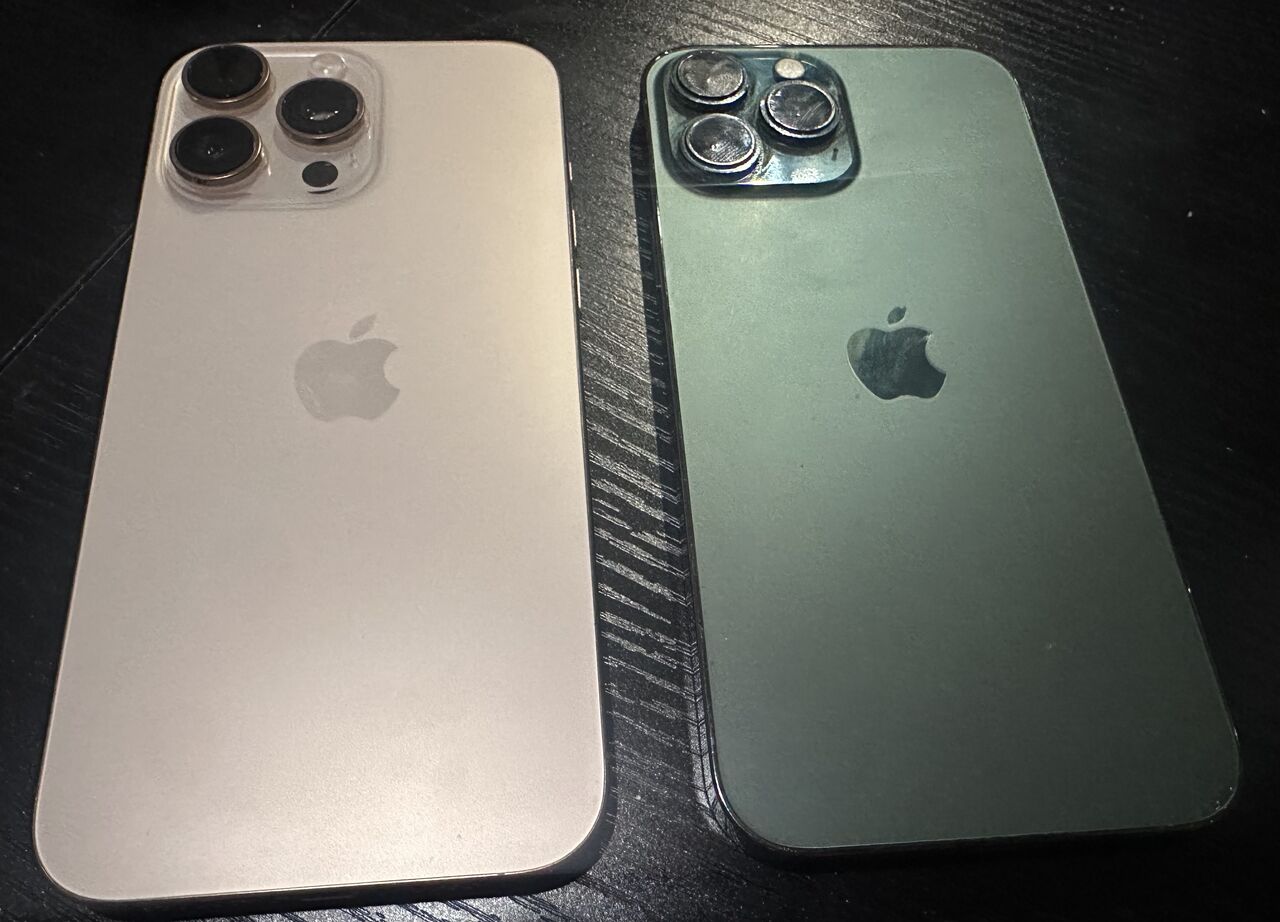 Al Malaz, Mobile Phones, SAR 1900,  IPhone 13 Pro Max And IPhone 16 Pro Max