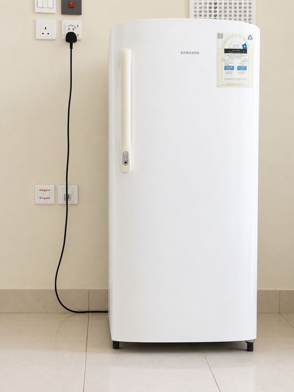 Al Iskan, Household Items, SAR 500,  Toshiba Fridge