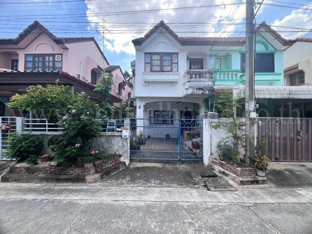 Bangkok, Real Estate For Sale, THB 2290000,  3 BR,  26 Sq. Feet,  Reserve Now Townhome Kret Kaew Garden 2 - Pak Kret, Corner Plot, Near MRT Royal