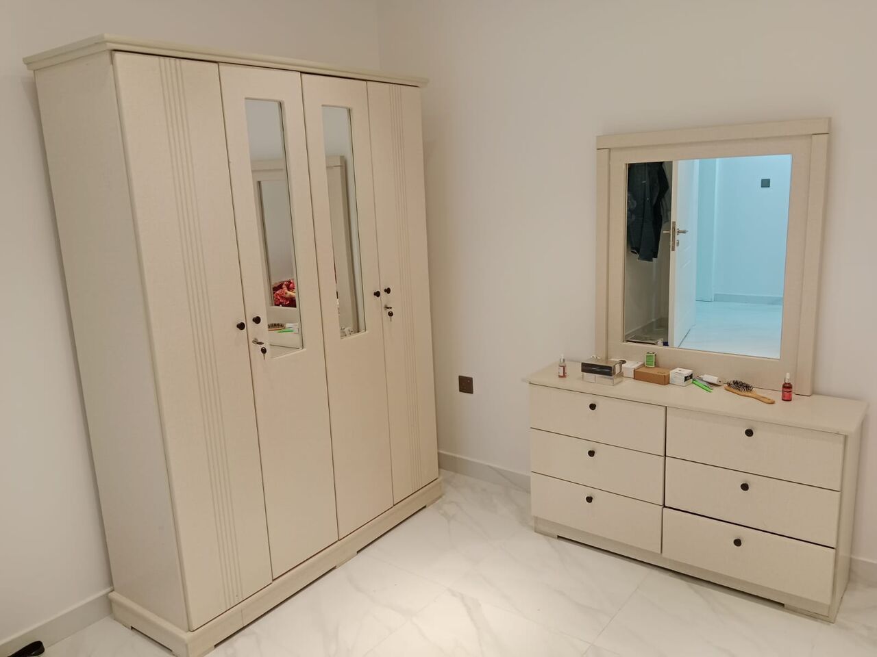 Al Arid, Apartments, Flats, Houses & Villas, SAR 2200/month,  Becholar Room For Rent