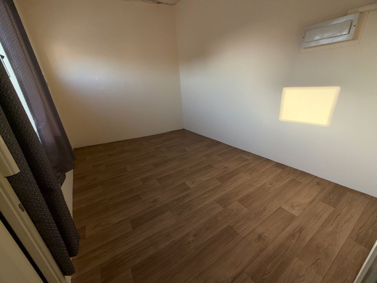 Salmaniya, Apartments, Flats, Houses & Villas, BHD 120/month,  2 BR,  2 Bedroom Flat For Rent Without Ewa