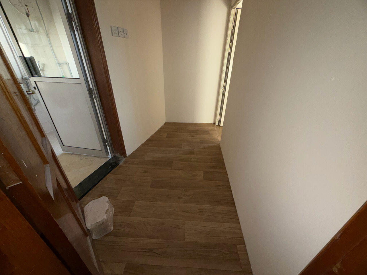 Salmaniya, Apartments, Flats, Houses & Villas, BHD 120/month,  2 BR,  2 Bedroom Flat For Rent Without Ewa