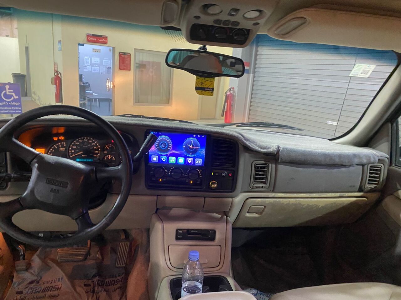 Jeddah, Vehicles, Cars & Trucks , SAR 14000,  Gmc Yukon,  2002,  Automatic,  350000 KM,   Short Body Full Option Origenal Body Price Little Negotiable