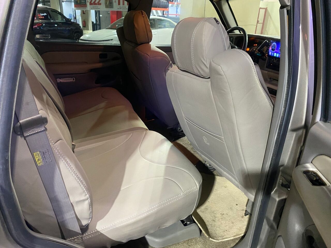 Jeddah, Vehicles, Cars & Trucks , SAR 14000,  Gmc Yukon,  2002,  Automatic,  350000 KM,   Short Body Full Option Origenal Body Price Little Negotiable