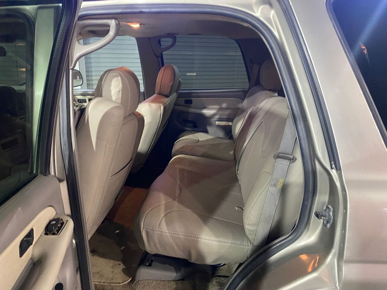 Jeddah, Vehicles, Cars & Trucks , SAR 14000,  Gmc Yukon,  2002,  Automatic,  350000 KM,   Short Body Full Option Origenal Body Price Little Negotiable