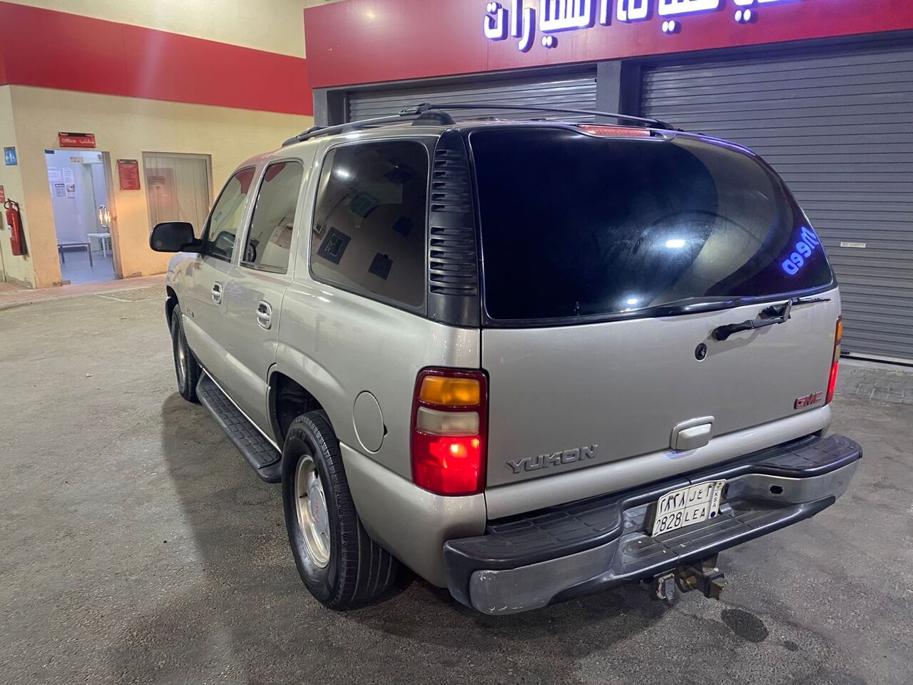 Jeddah, Vehicles, Cars & Trucks , SAR 14000,  Gmc Yukon,  2002,  Automatic,  350000 KM,   Short Body Full Option Origenal Body Price Little Negotiable