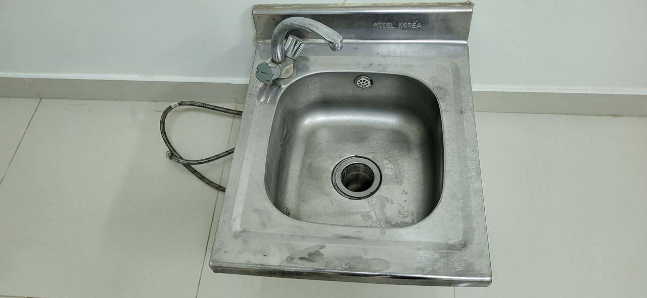 Riyadh, Household Items, SAR 60,  Single-bowl Stainless Steel Kitchen Sink Used