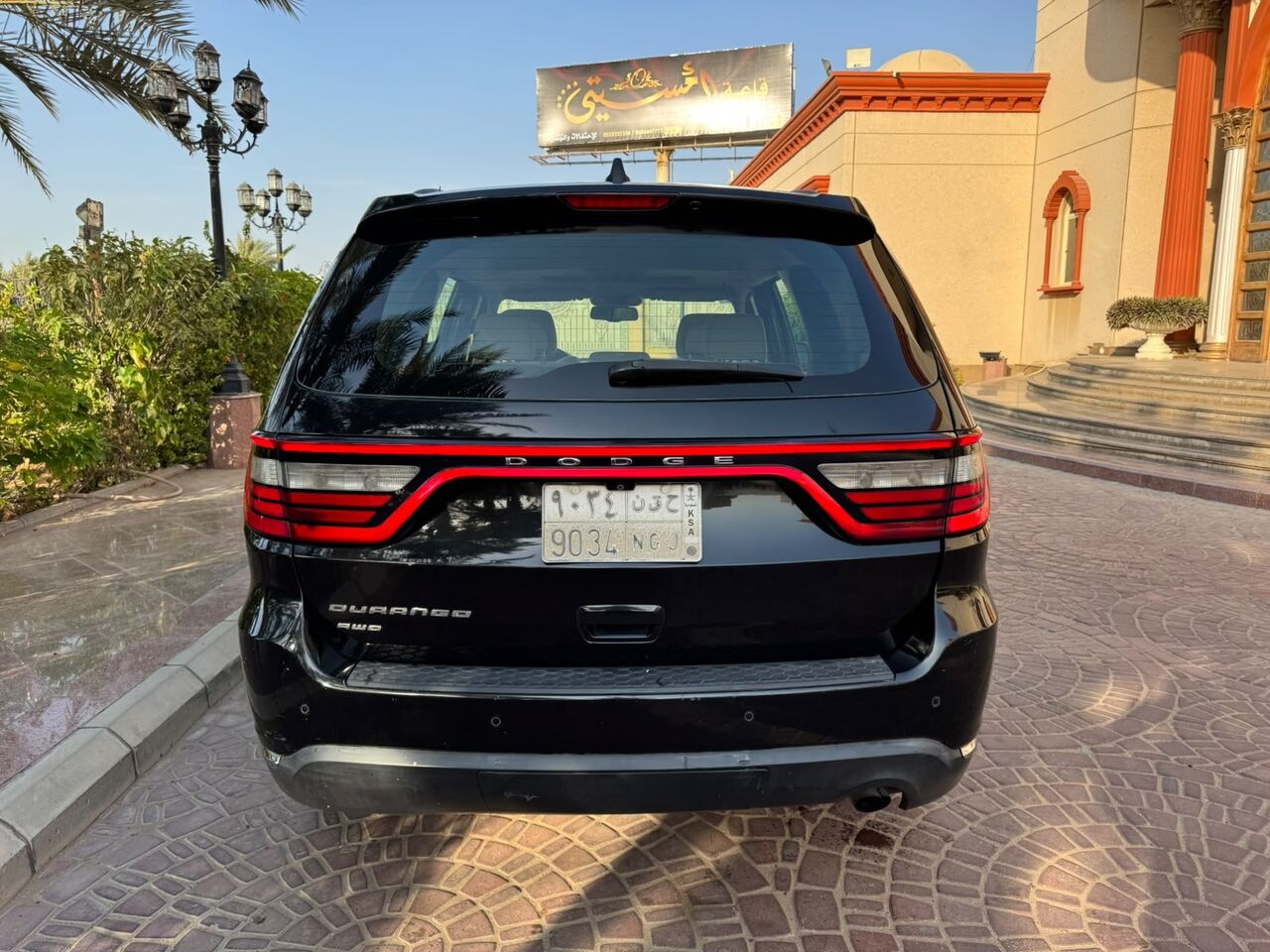 Jeddah, Vehicles, Cars & Trucks , SR 30000,  Dodge Durango,  2014,  Automatic,  281000 KM,   Six Cylinders (first Owner)price Negotiable