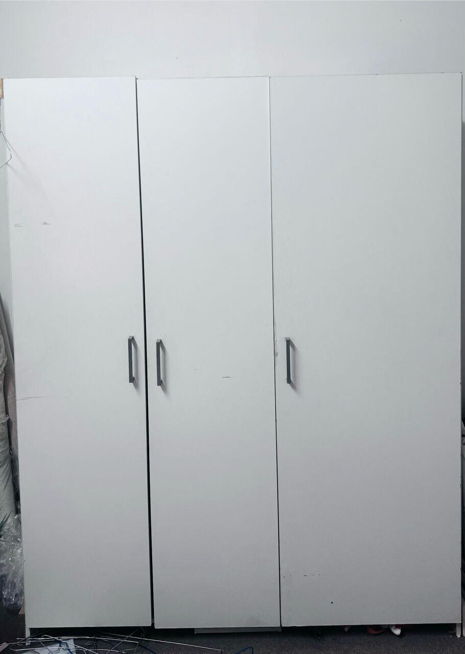 Al Murabba, Furniture, SAR 300,  Furniture For Sale &ndash; 3 Door Wardrobe And 3 Drawer Chest With Mirror