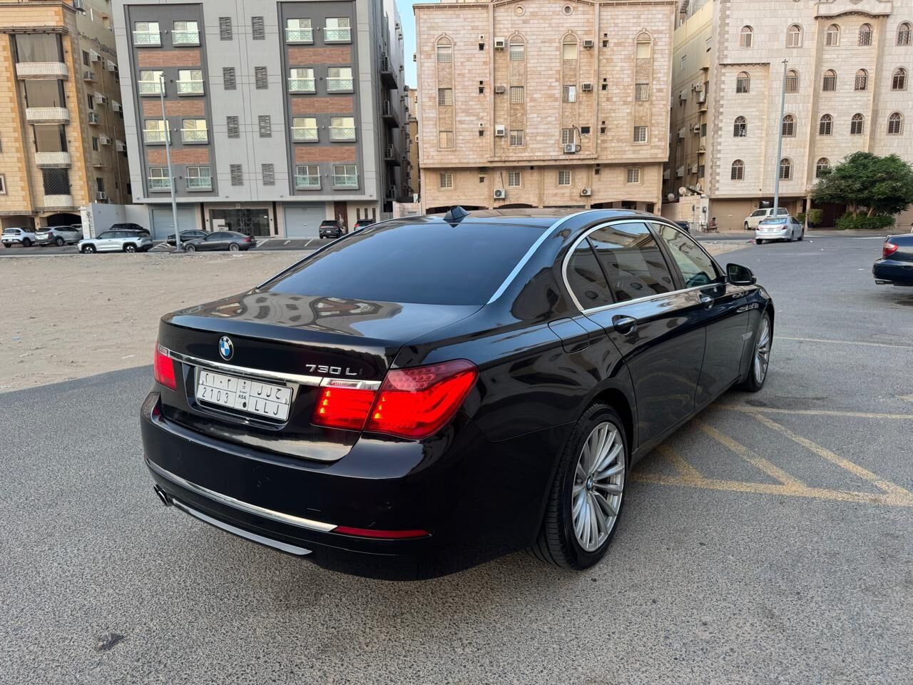 Jeddah, Vehicles, Cars & Trucks , SAR 27000,  Bmw 7 Series,  2013,  Automatic,  515000 KM,  BMW 730Li Six Cylinders Price Negotiable