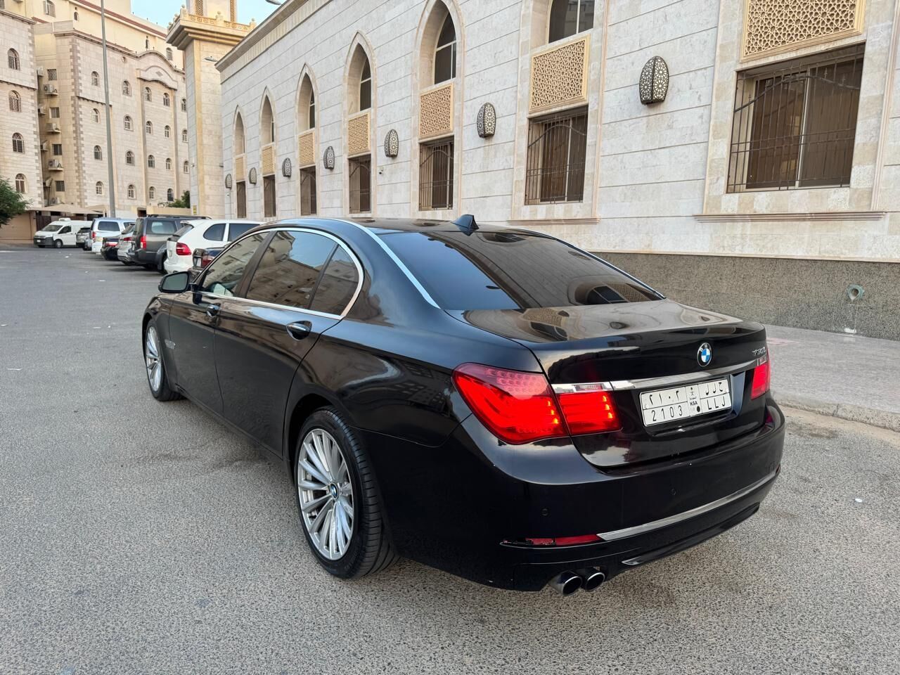Jeddah, Vehicles, Cars & Trucks , SAR 27000,  Bmw 7 Series,  2013,  Automatic,  515000 KM,  BMW 730Li Six Cylinders Price Negotiable