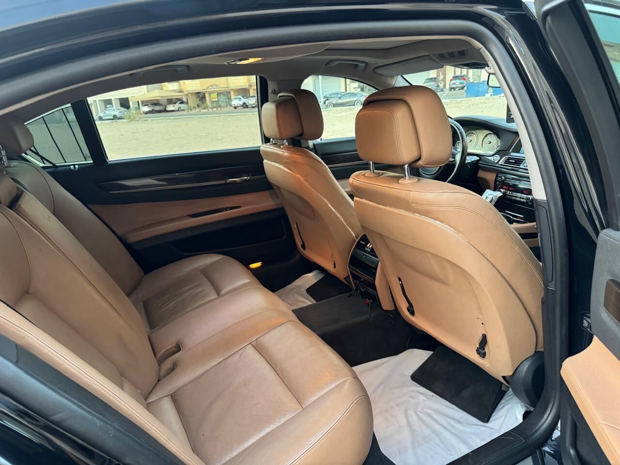 Jeddah, Vehicles, Cars & Trucks , SAR 27000,  Bmw 7 Series,  2013,  Automatic,  515000 KM,  BMW 730Li Six Cylinders Price Negotiable
