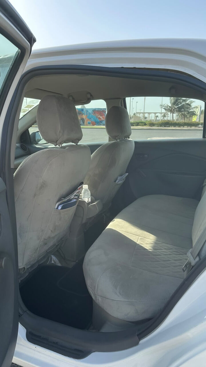 Yanbu, Vehicles, Cars & Trucks , SAR 1,  Toyota Yaris,  2010,  Manual,  1 KM,    For Sale