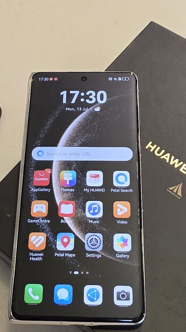 Dammam, Mobile Phones, SAR 2800,  Huawei Mate X6 512 GB