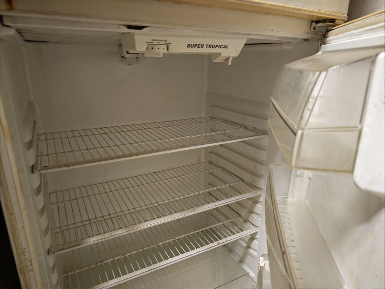 Jubail, Household Items, SAR 600,  FOR SALE: Homy Refrigerator / Freezer (No Frost)