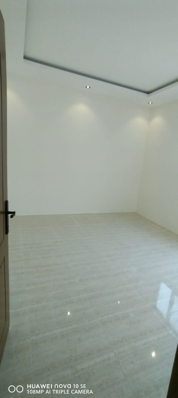 Al Malaz, Apartments, Flats, Houses & Villas, SAR 49000/year,  3 BR,  3BHK Family Apartment Available In Al Malaz Salah Ad Ayubi Road