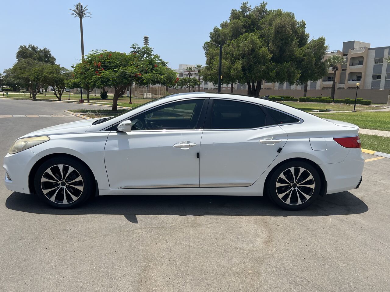 Jeddah, Vehicles, Cars & Trucks , SAR 30,  2012 Hyundai Azera GLS V6 &ndash; Very Good Condition &ndash; Personal Use,  2012,  Automatic,  156000 KM,