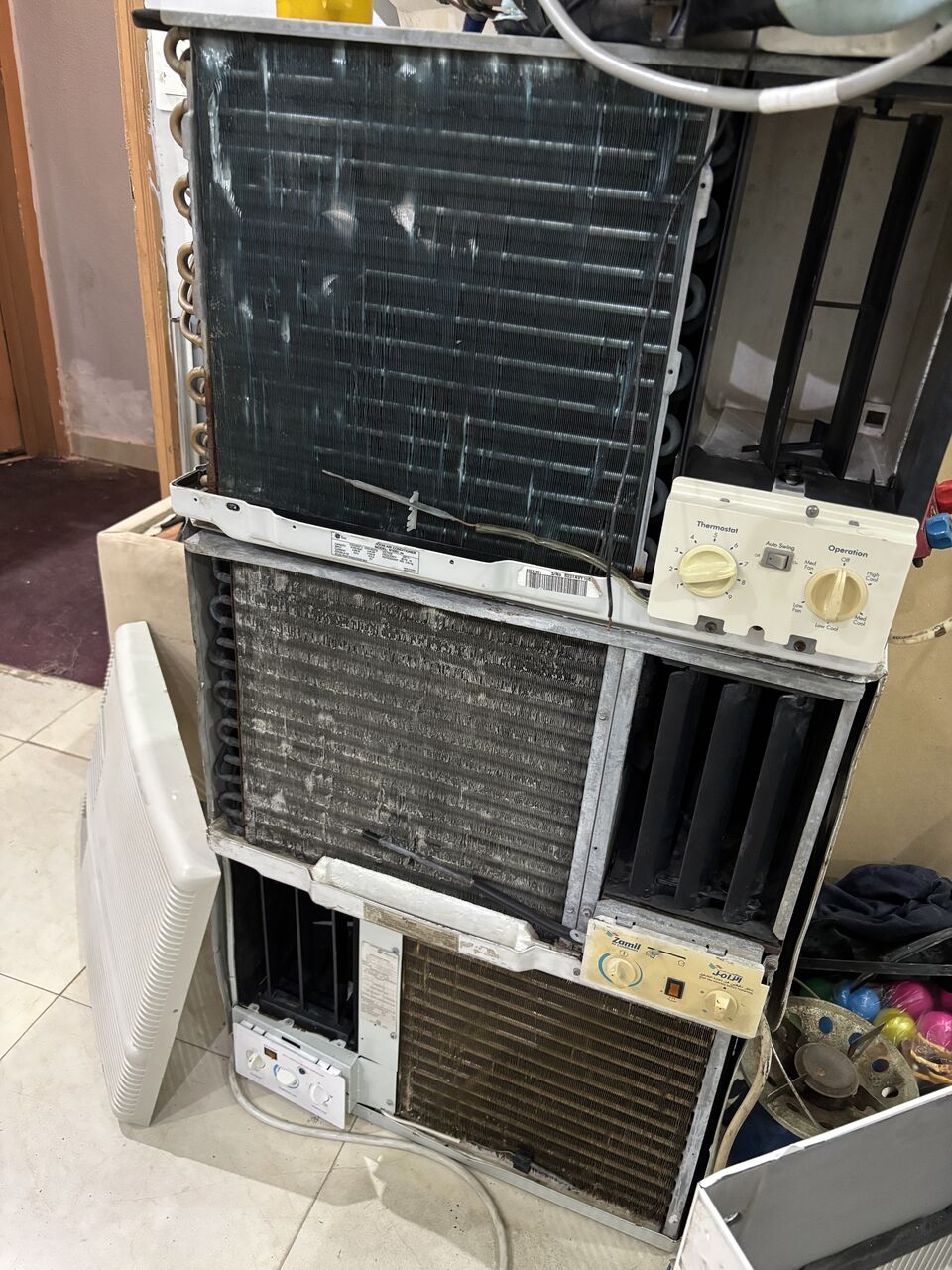Ras Tanura, Air Conditioners, SAR 1,  Window AC For Sell In Very Good Condition