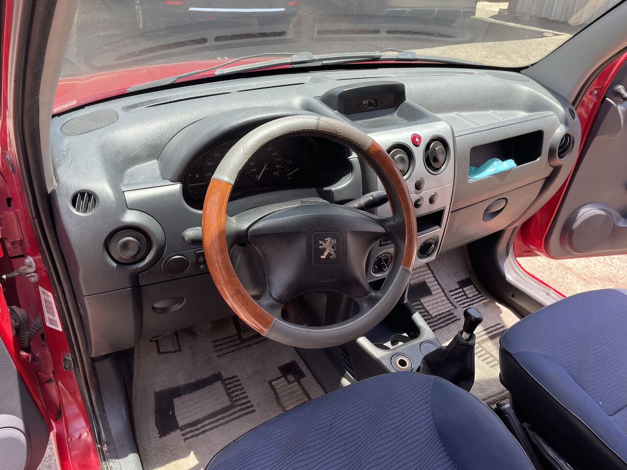 Jeddah, Vehicles, Cars & Trucks , SAR 11000,  Peugeot Partner,  2012,  Manual,  150000 KM,  Good Condition Car Mob 0565649998