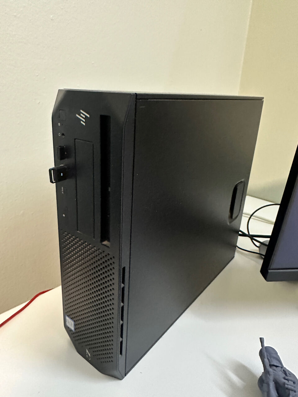 Riyadh, Computers, SAR 1300,  Hp- Z2 G4 Workstation