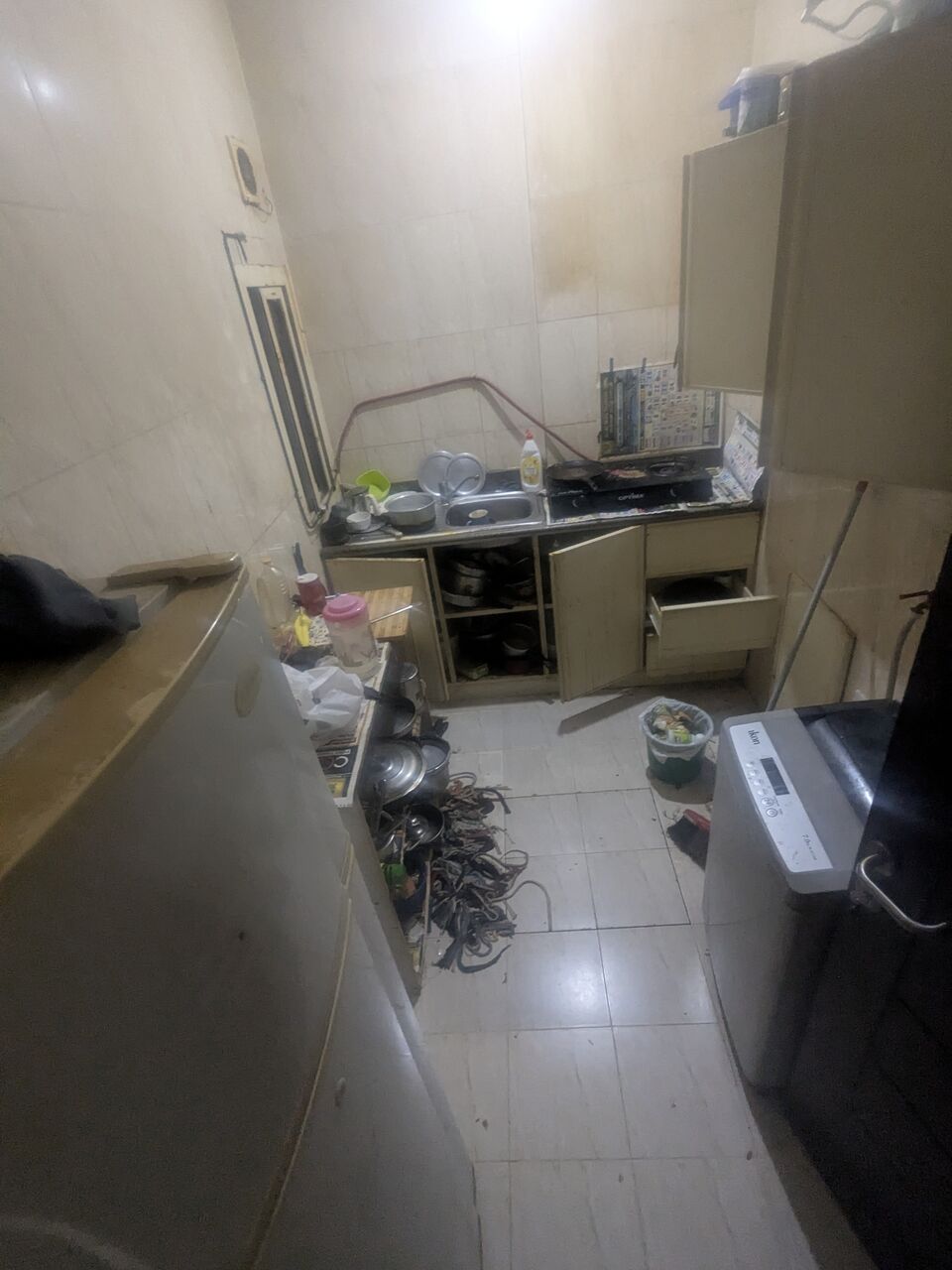 Manama, Rooms for Rent, BHD 95/month,  Furnished,  Room For Rent Just 95 Bd Including Ewa