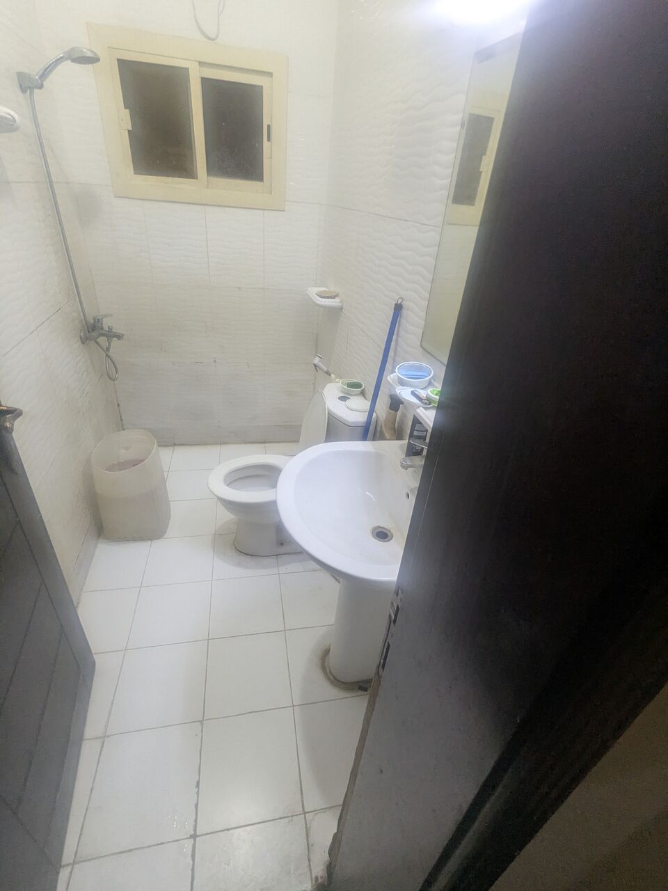 Manama, Rooms for Rent, BHD 95/month,  Furnished,  Room For Rent Just 95 Bd Including Ewa