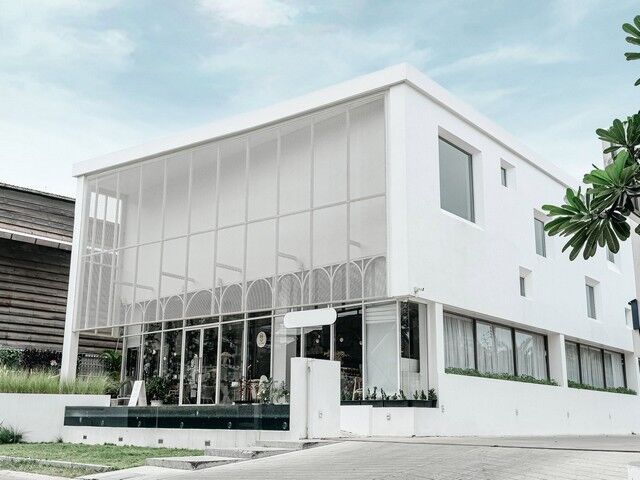 Bangkok, Villas, THB 450000,  400 Sq. Feet,  2-story Office Building For Rent, Size 1 Rai, 1,200 Sq M. Srinakarin Soi 5, Parking For