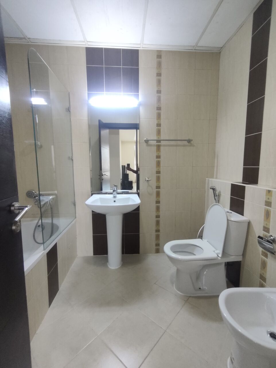 Adliya, Apartments, Flats, Houses & Villas, BHD 350/year,  2 BR,  Gorgeous Fully Furnished 2 Bhk Flat At Adliya Just For 350 Bhd