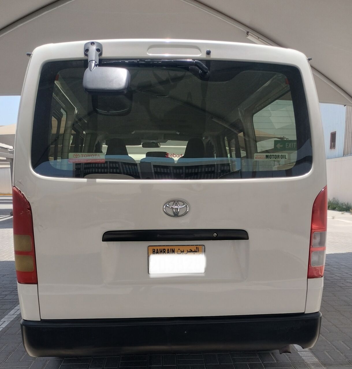 Manama, Vehicles, Cars & Trucks , Toyota Hi-Ace,  2015,  Manual,  300000 KM,   Toyota Hiace Passenger