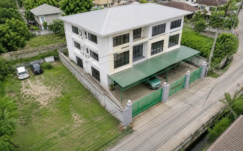 Bangkok, Villas, THB 39998,  85 Sq. Feet,  Near Phatthanakan, Big C Suan Luang, 1.5 Km., 9 Bedrooms, 7 Bathrooms, 85 Sq M, 510 Sq M,