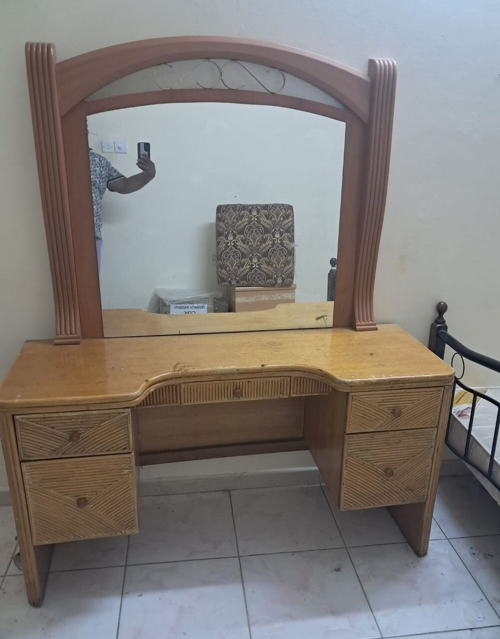 Gudaibiya, Appliances, BHD 12,  Dressing Table
