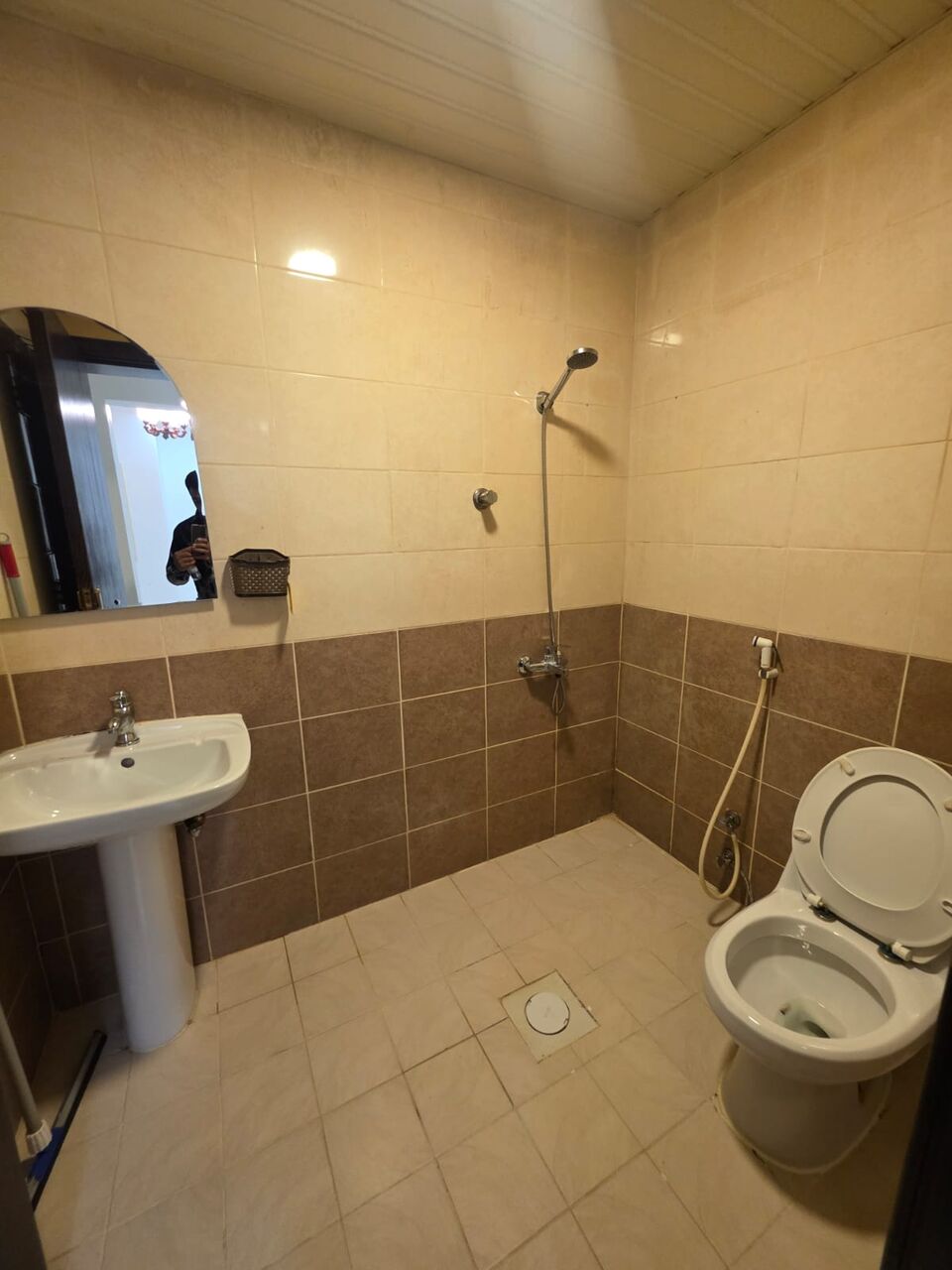 Khobar, Apartments, Flats, Houses & Villas, SAR 24500/year,  3 BR,  3 Bedrooms, A Hall,2 Bathrooms, A Kitchen And Elevator,private Parking Available