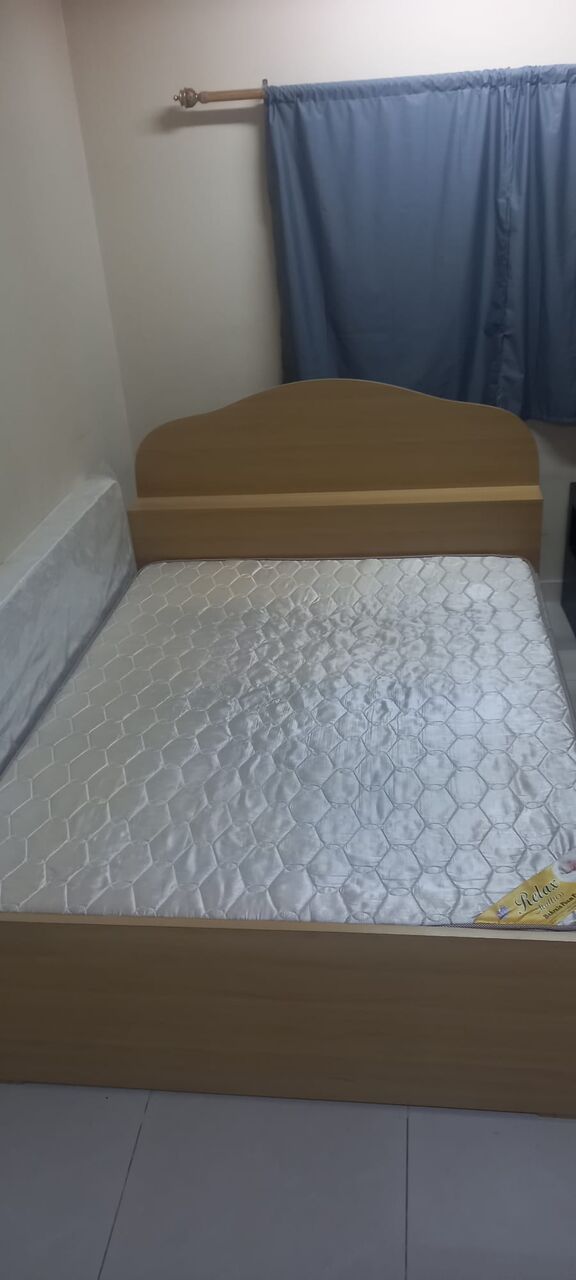 Jidhafs, Appliances, BHD 35,  Bed & Mattress (Queen Size)