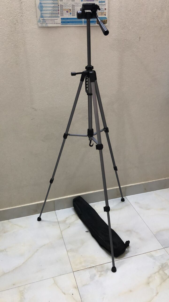 Riyadh, Household Items, SAR 100,  Aluminum Alloy Tripod For DSLR