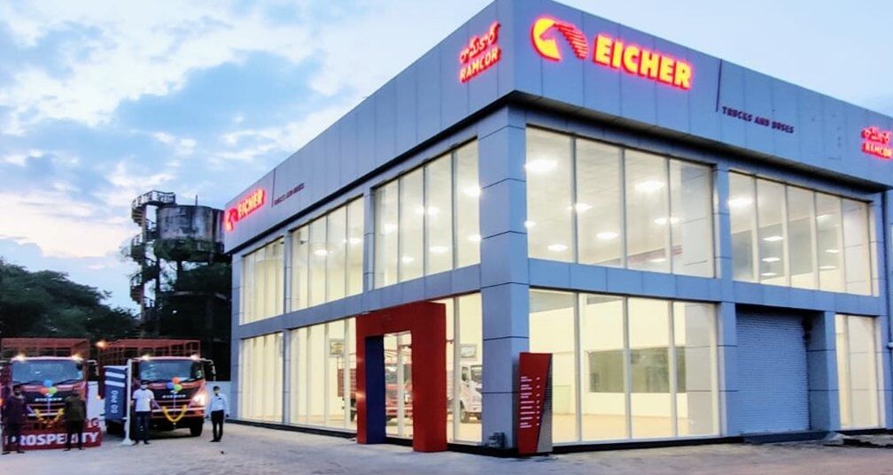 Mumbai, Marketing, Truck Dealer In Makum Bypass Rd | Commercial Trucks For Every Business Need