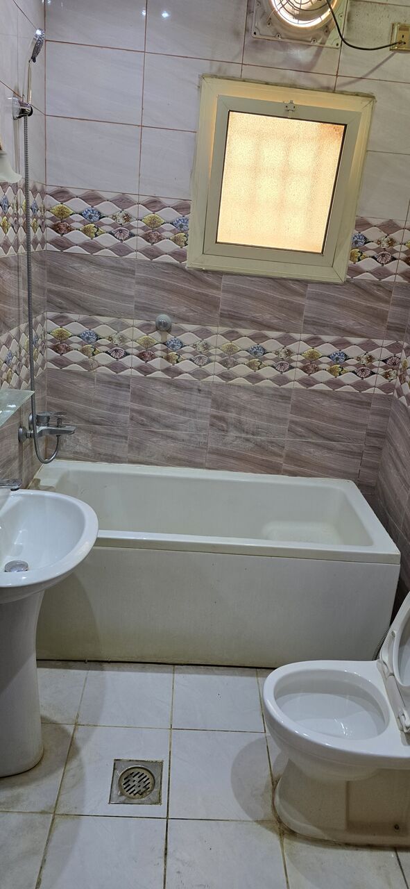 Madinah, Rooms for Rent, SAR 600/month,  17 Sq. Meter,  600SR Sapret Room Available In Al Aziziyyah