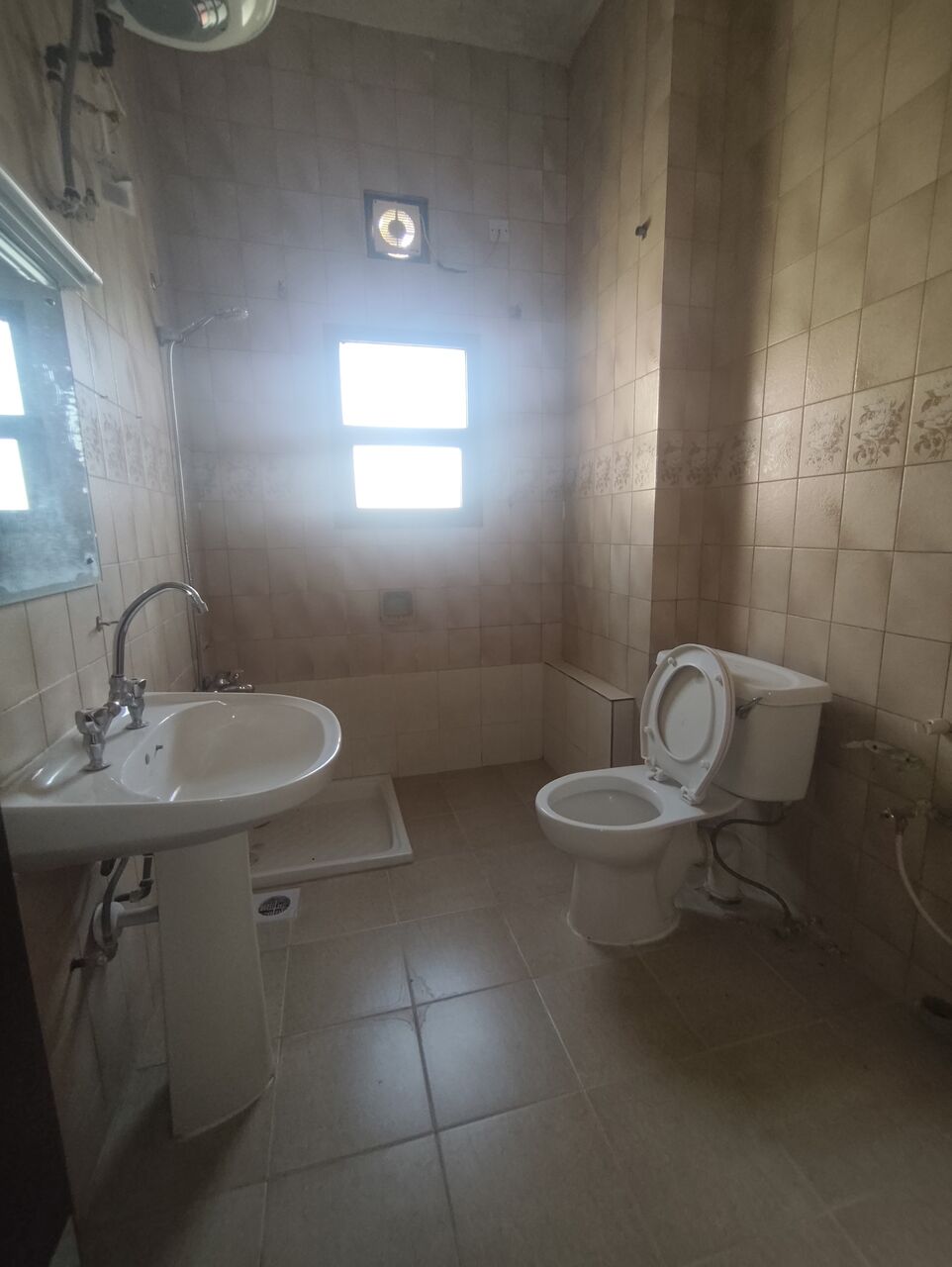 Segaya, Apartments, Flats, Houses & Villas, BHD 250/year,  3 BR,  Gorgeous Semi Furnished 3 Bhk Flat At Segaya Walk Just For 250 Bhd