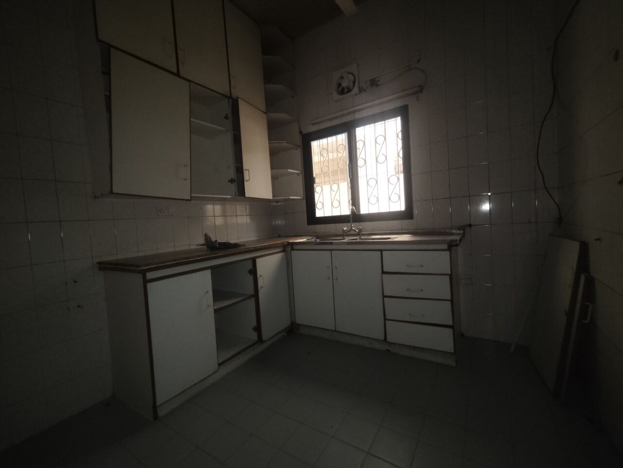 Segaya, Apartments, Flats, Houses & Villas, BHD 200/year,  2 BR,  Gorgeous Semi Furnished 2 Bhk Flat At Segaya Walk Just For 200 Bhd