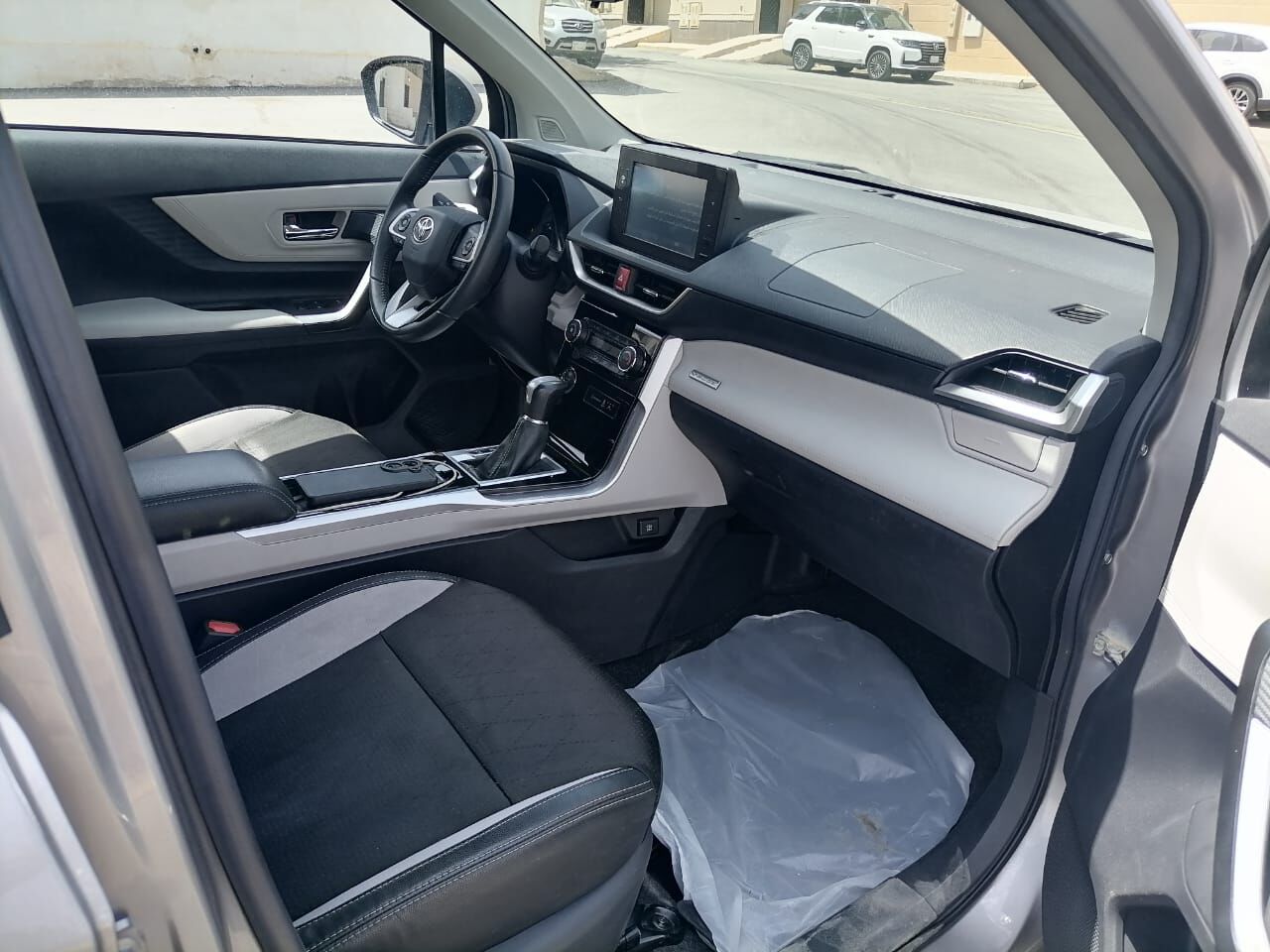 Riyadh, Vehicles, Cars & Trucks , SAR 60000,  Toyota Velos,  2024,  Automatic,  100 KM,  Riyadh Swidi