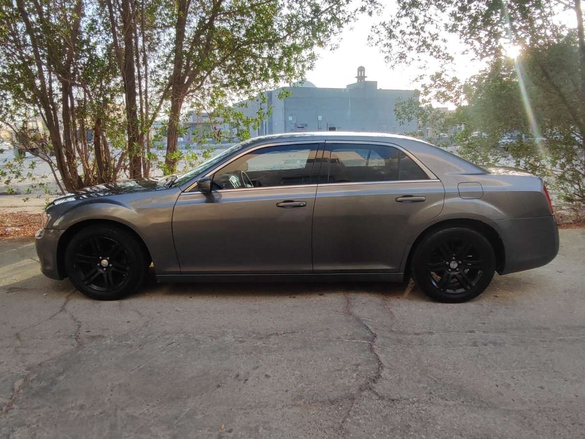 Dammam, Vehicles, Cars & Trucks , SAR 34000,  Chrysler 300,  2012,  Automatic,  200 KM,    V6