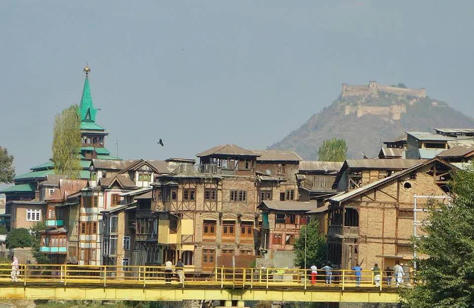 New Delhi, Tickets, INR 24999,  Srinagar Delights Tour  4 Nights PACKAGE CATEGORY : Family, Group DESTINATIONS COVERED : 4