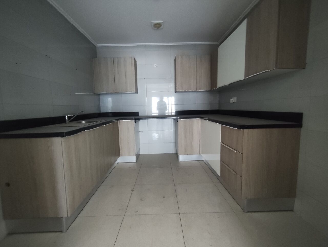 Segaya, Apartments, Flats, Houses & Villas, BHD 240/year,  2 BR,  Gorgeous Semi Furnished 2 Bhk Flat At Adliya  Just For 240 Bhd