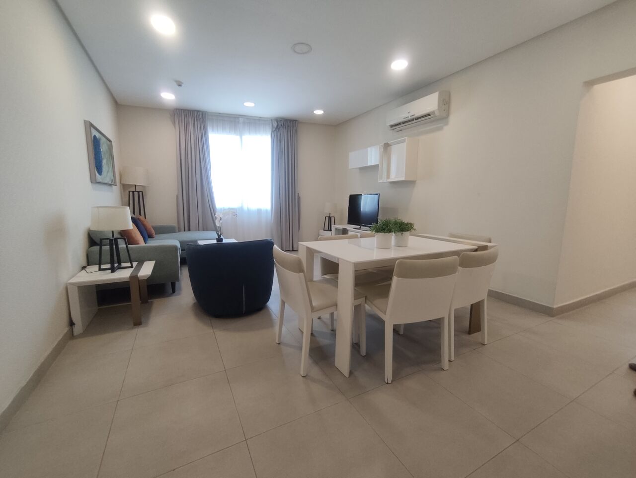 Adliya, Apartments, Flats, Houses & Villas, BHD 400/year,  2 BR,  Gorgeous Fully Furnished 2 Bhk Flat At Adliya Just For 400 Bhd