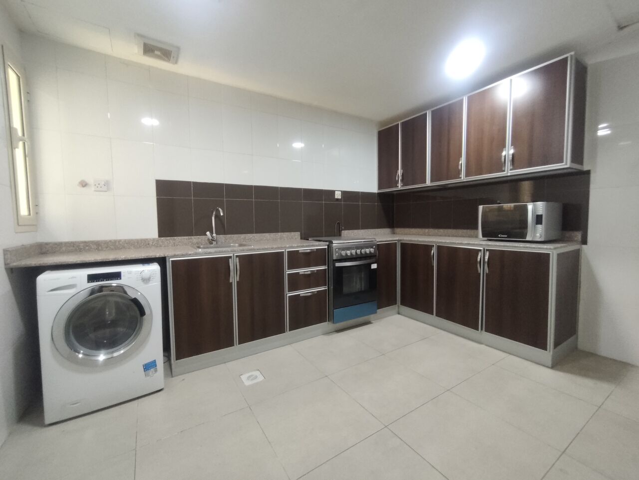 Adliya, Apartments, Flats, Houses & Villas, BHD 400/year,  2 BR,  Gorgeous Fully Furnished 2 Bhk Flat At Adliya Just For 400 Bhd