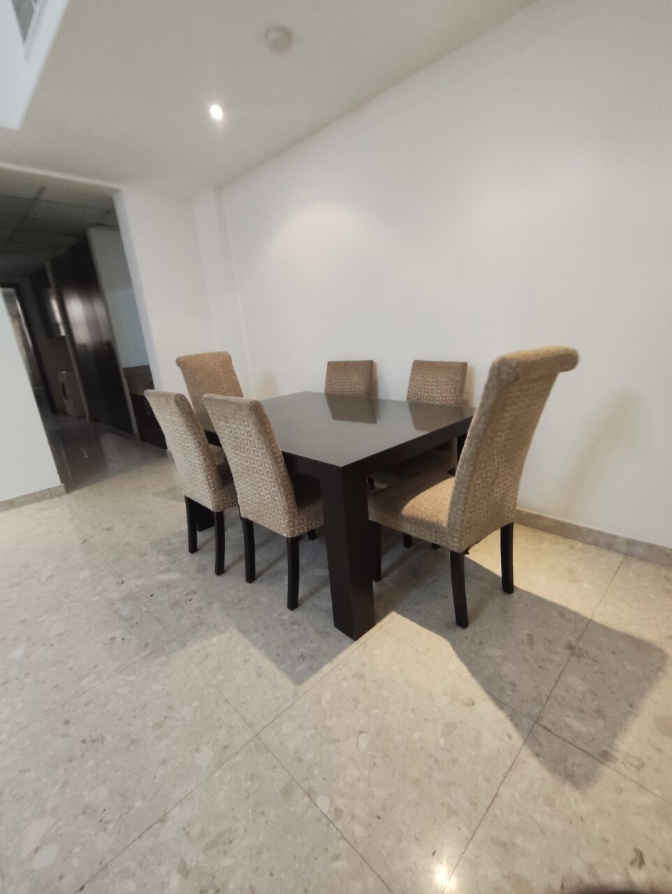 Adliya, Apartments, Flats, Houses & Villas, BHD 380/year,  2 BR,  Gorgeous Fully Furnished 2 Bhk Flat At Adliya Just For 380 Bhd
